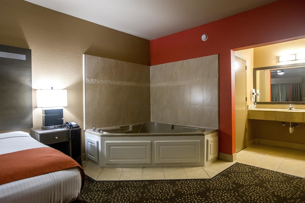 Best Western Executive Inn El Campo 13/32