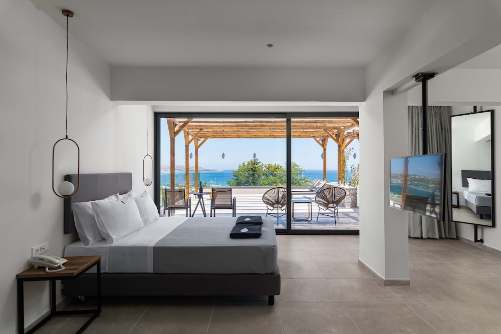 Suite, Sea View