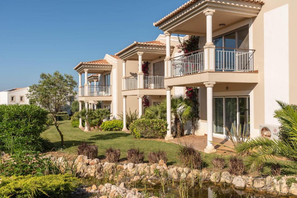 Vale de Lapa Village Resort in LAGOA