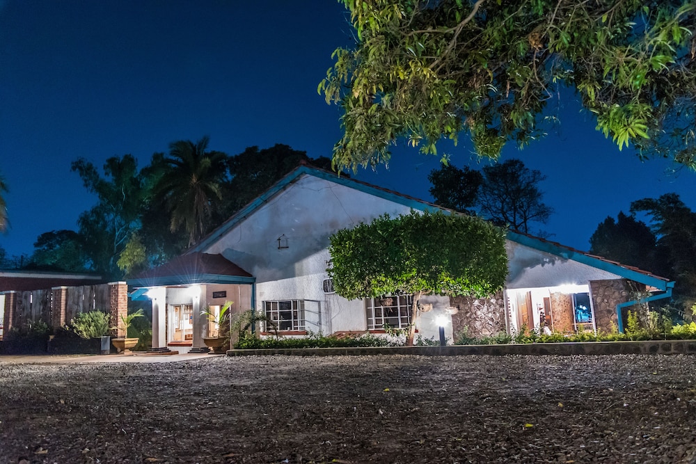 Annies Lodge Lilongwe Area 10 1/26