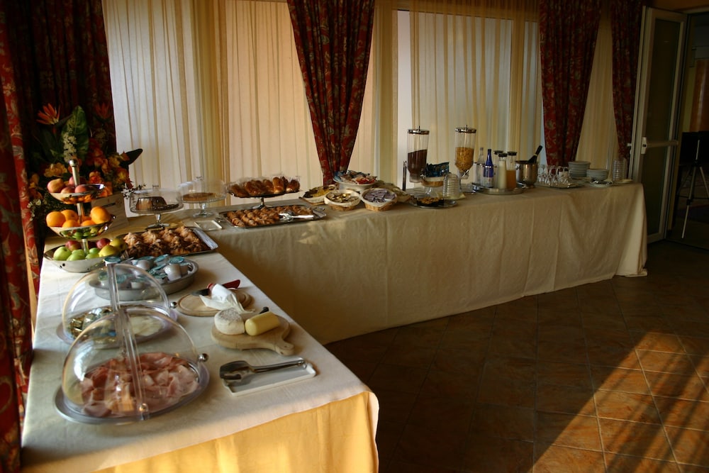 Hotel Don Carlo 40/50