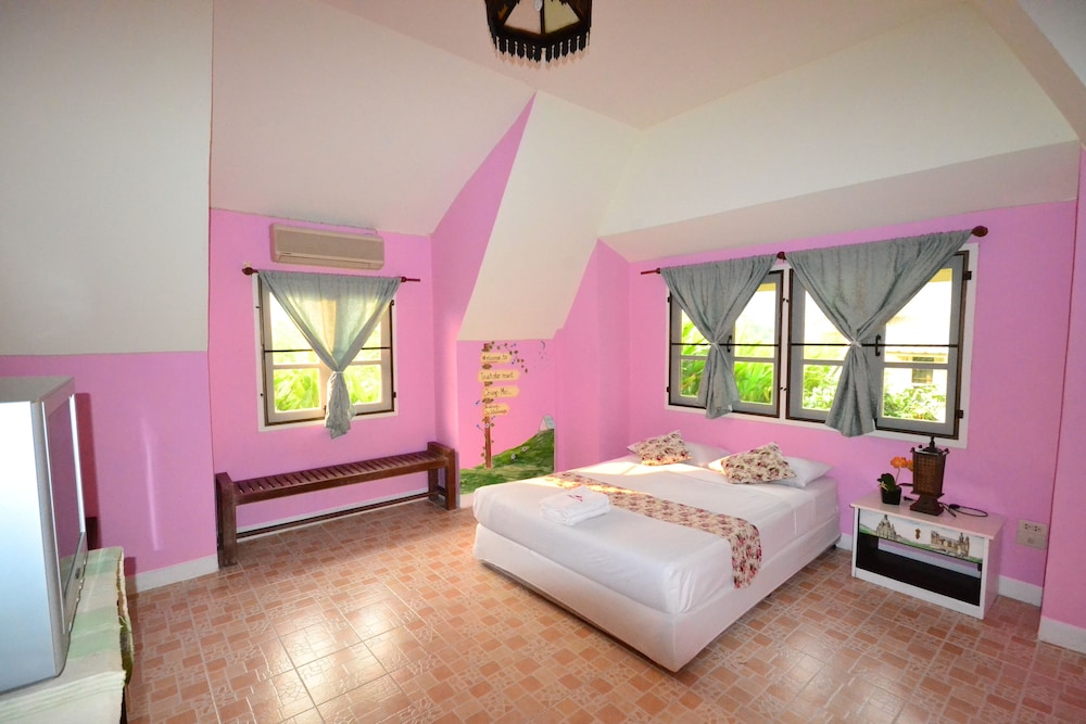 Touch Star Resort 20/66