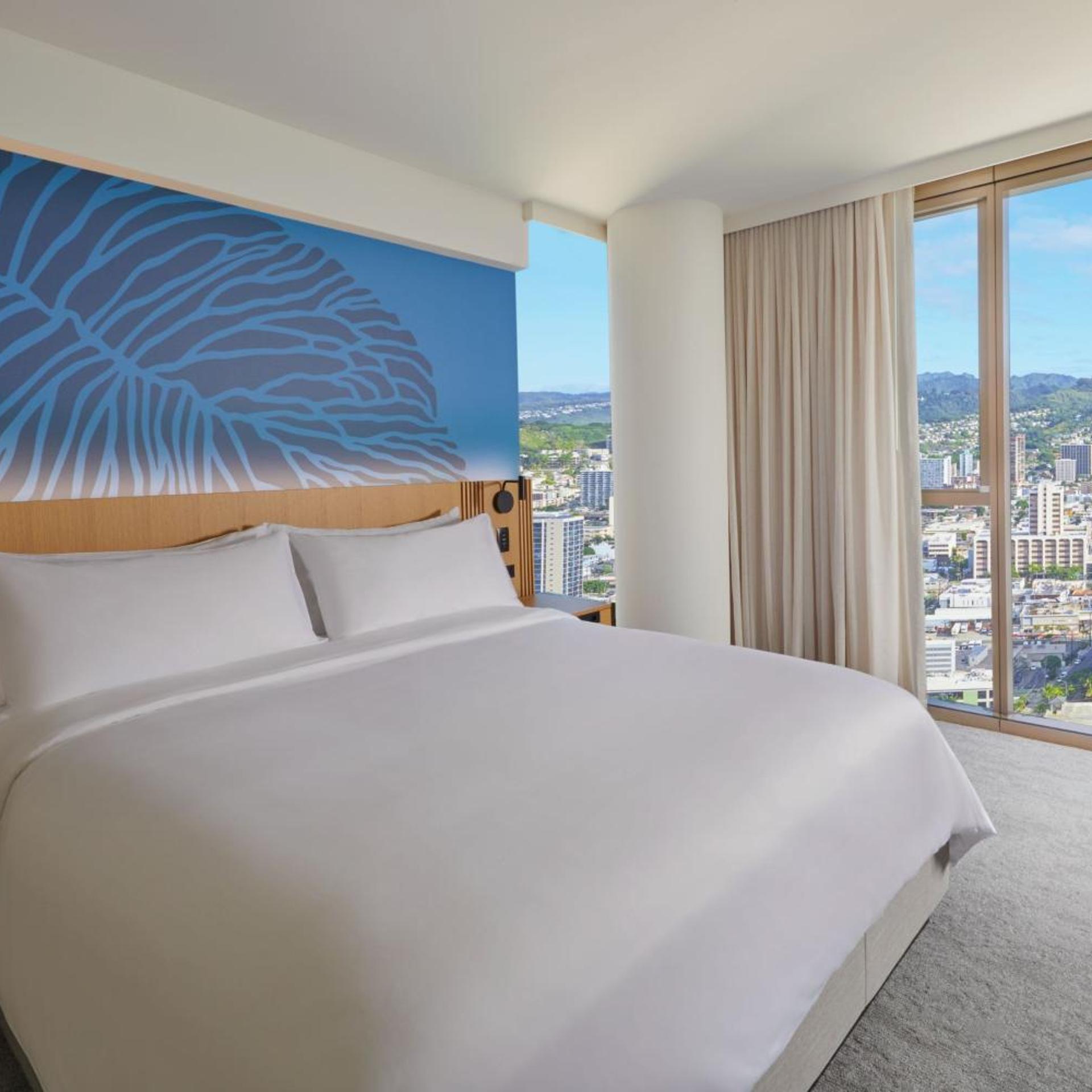 1 Bedroom, Residential, Suite, King Bed, Mountain View, Sofa