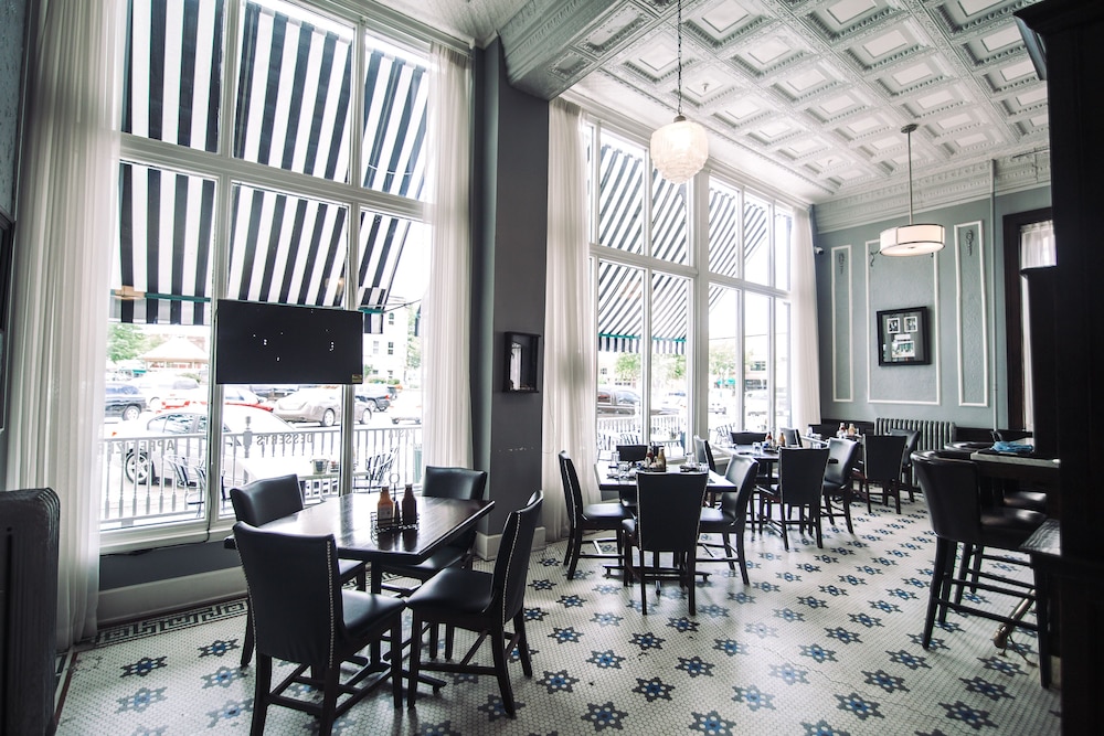 The Continental Hotel Centerville 41/50
