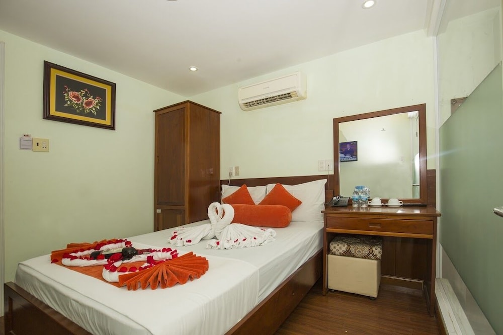 Art Deluxe Hotel 27/60