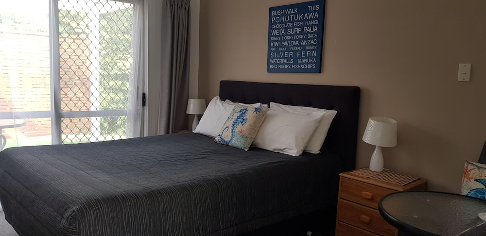 Garden, Standard, Queen Bed, Kitchenette