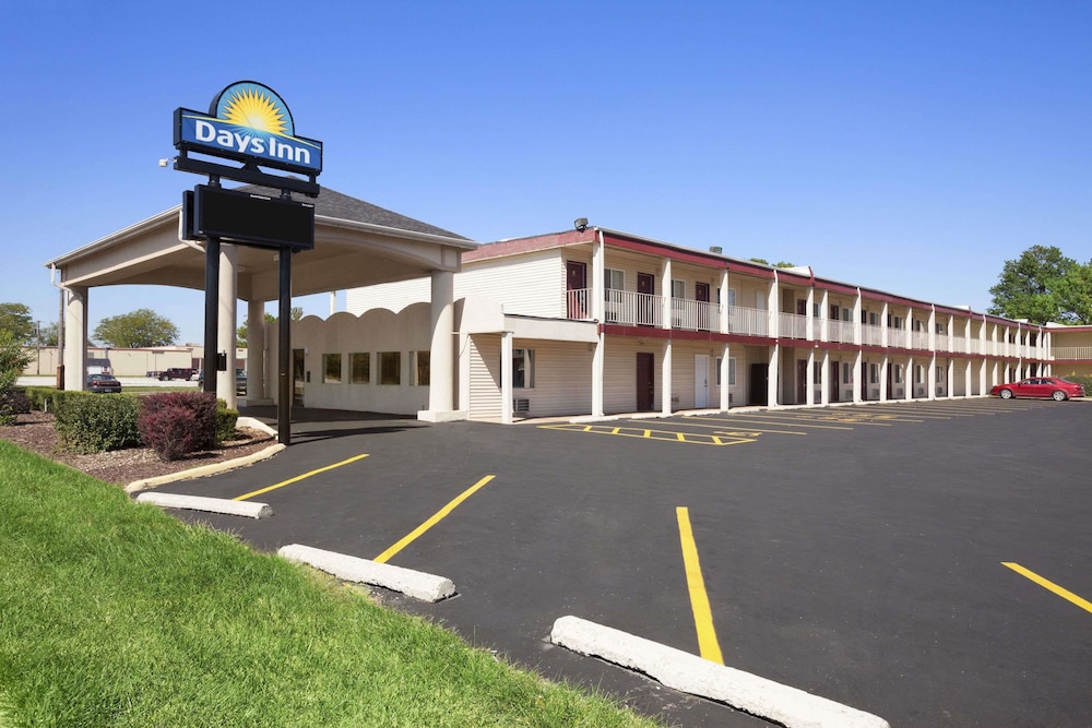 Days Inn by Wyndham Champaign Urbana 1/16