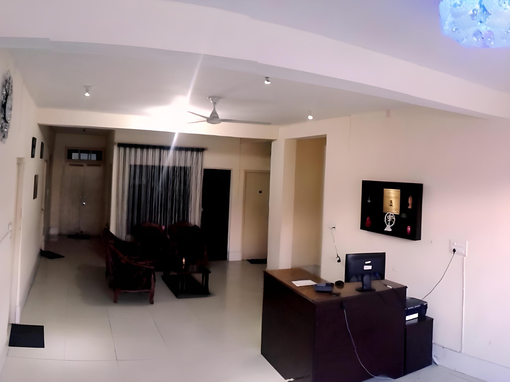 Hotel Thamsar 10/17