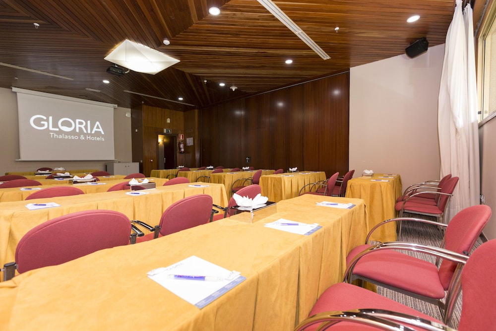 Gloria Palace San Agustin 53/68