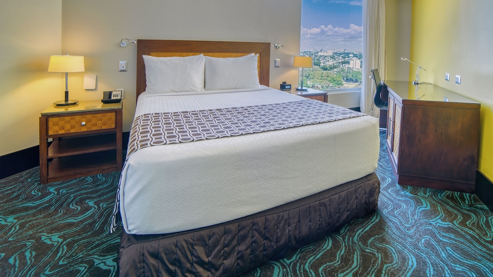 Crowne Plaza Santo Domingo (ex Intercontinental V Centenario Hotel) 22/71