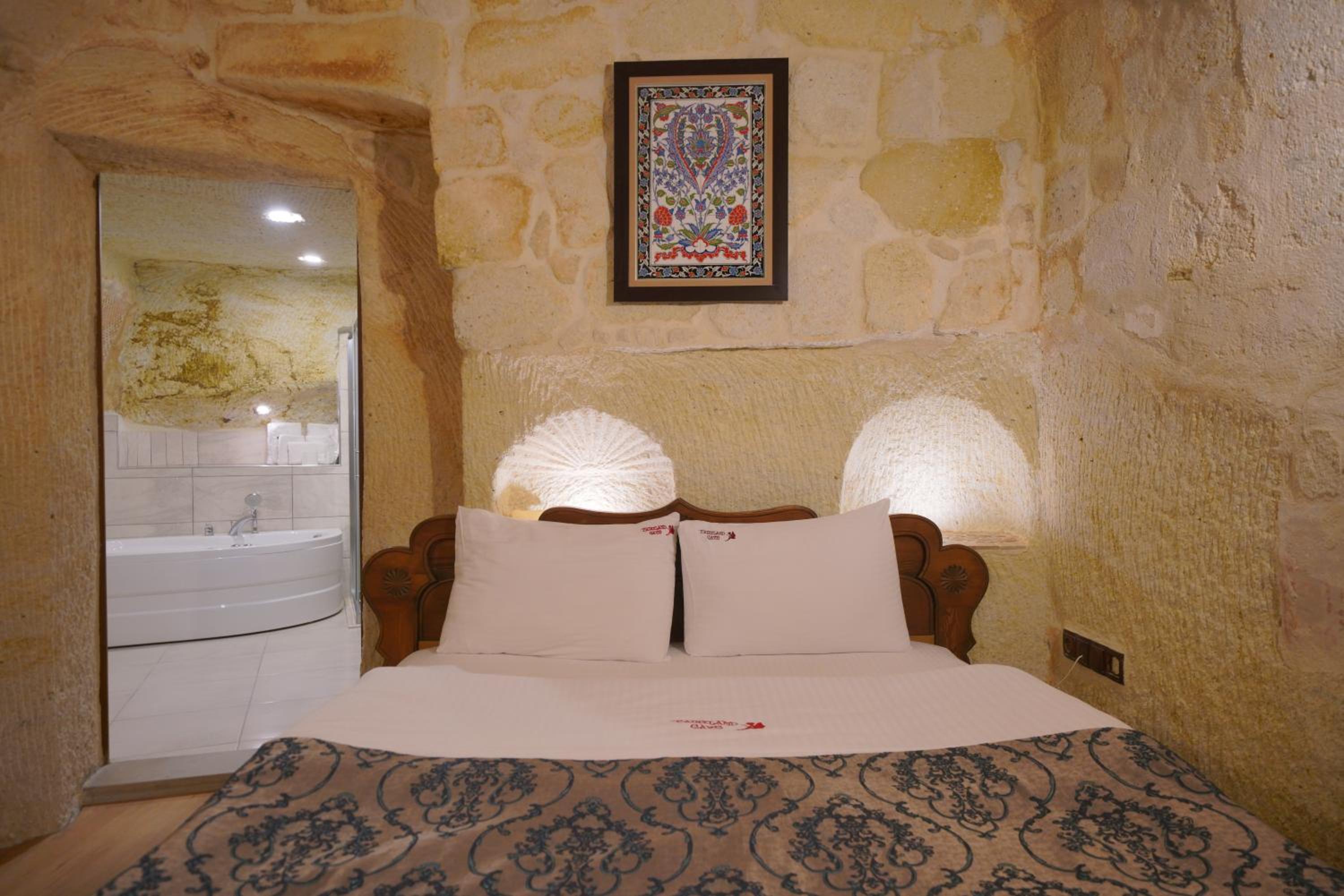 Superior, Double Bed, FAIRYLAND CAVE HOTEL 4/7