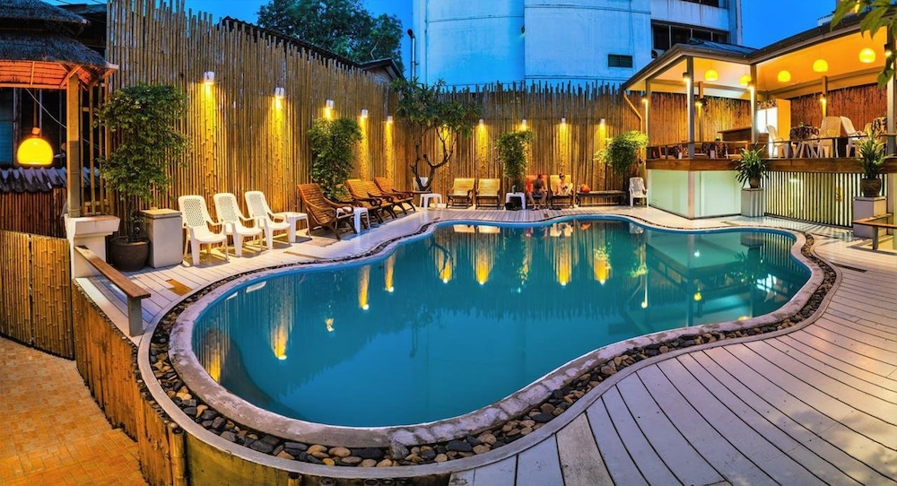 Wild Orchid Villa Bangkok 41/50