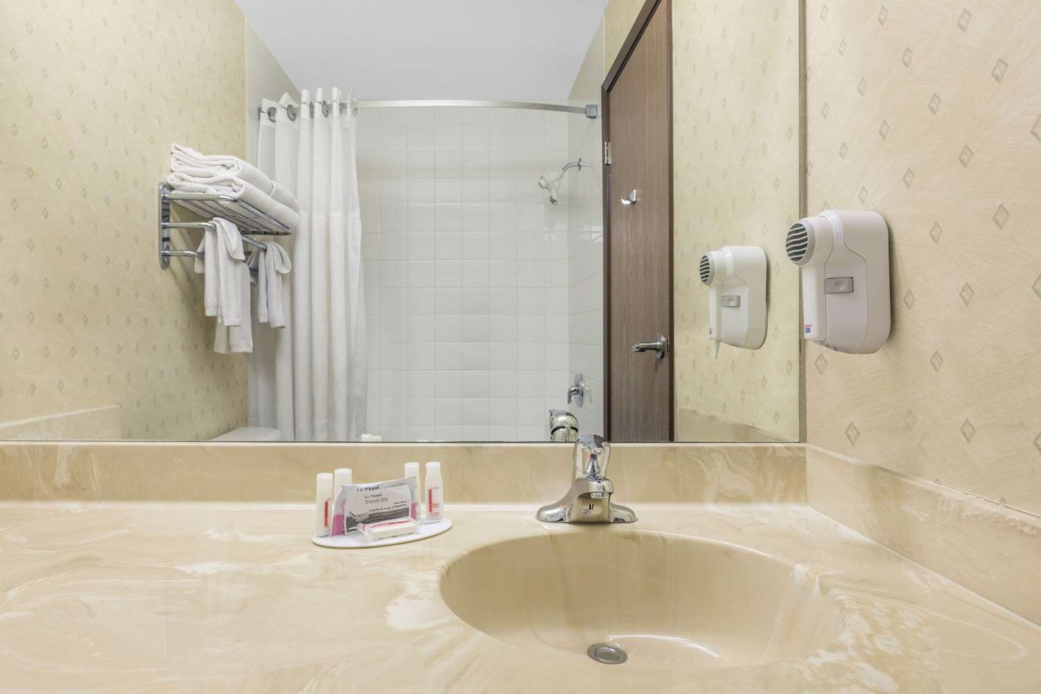 Ramada Clairmont/Grande Prairie 17/17