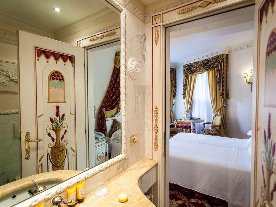 Deluxe, Villa, Side Lake View