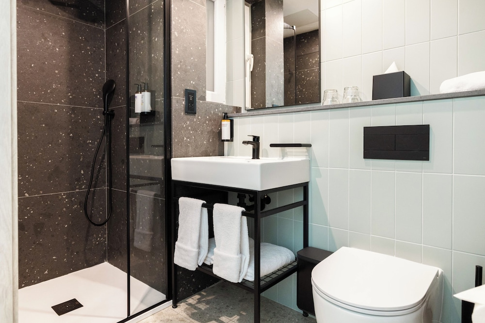 Hotel Levante St. Julians, Affiliated by Melia 33/34