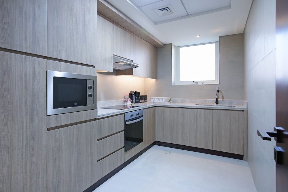 Sitara Hotel Apartment L.L.C 43/51