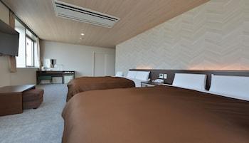 Renovated, Triple