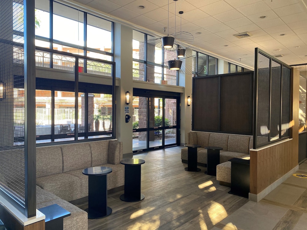 Embassy Suites by Hilton Tucson East 9/48