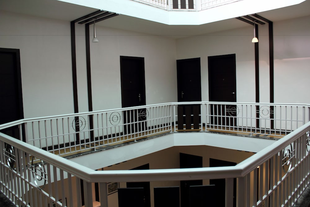 Stately Suites Mg Road 35/39