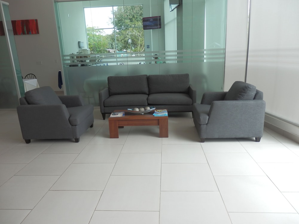 Hotel Hex Esteli 32/48