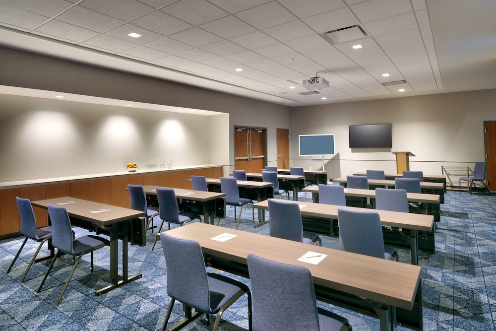 Courtyard by Marriott Ames 16/18