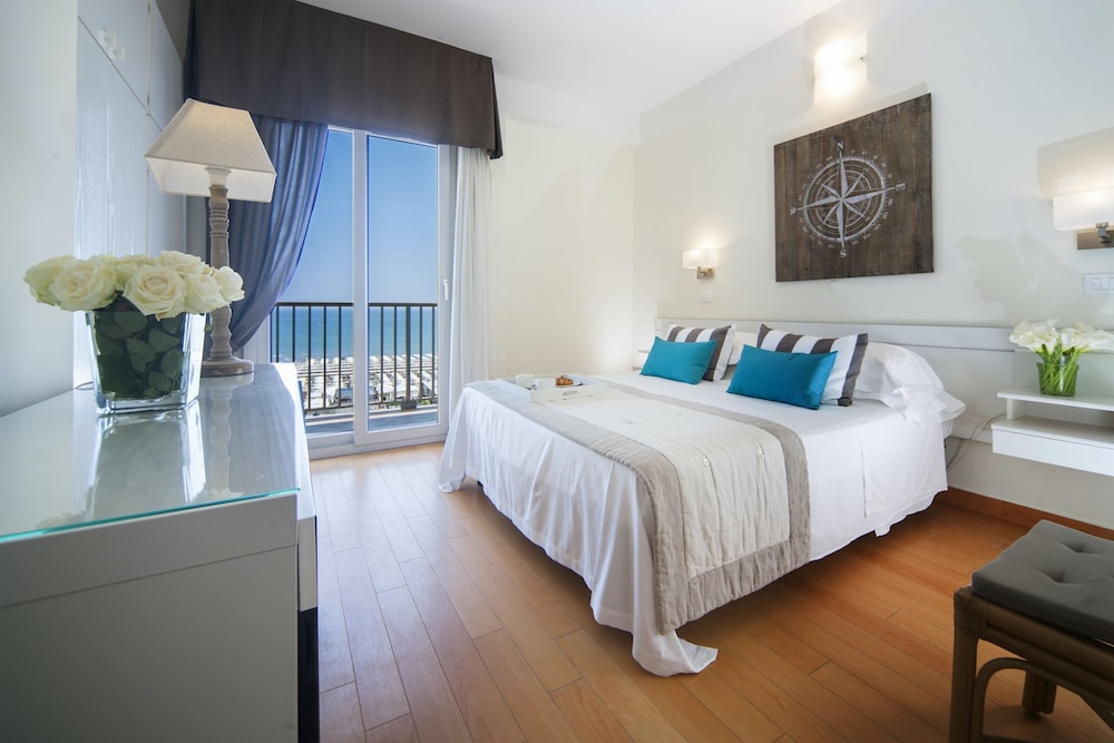 Hotel Mon Cheri 15/73