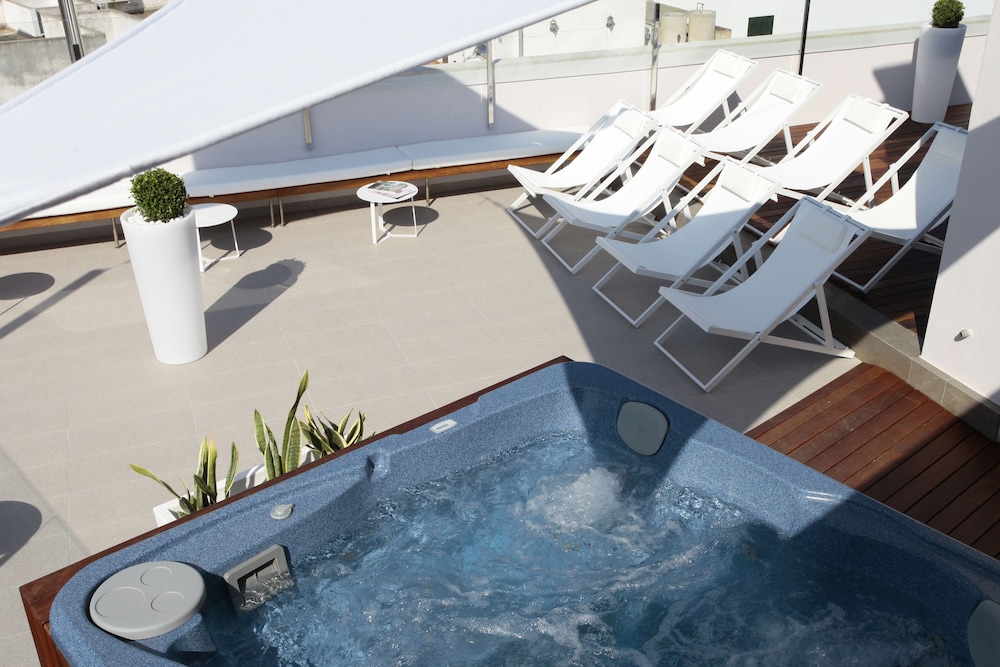 Mar Calma Hotel 8/59