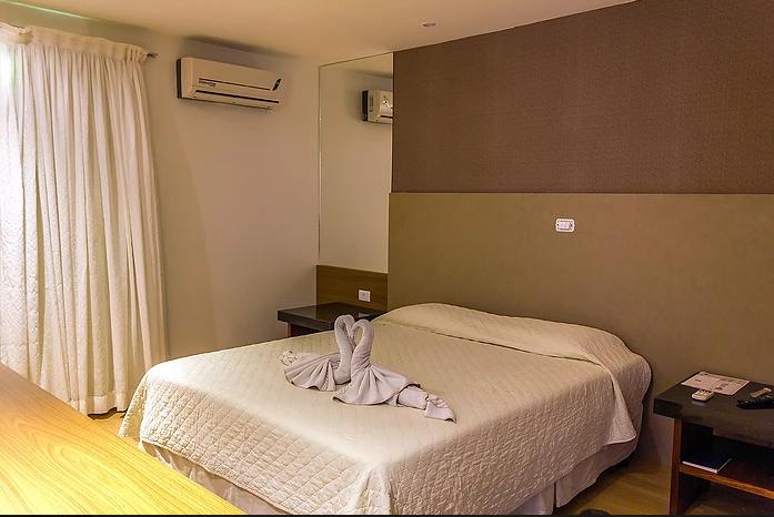 جناح بإطلالة على الحديقة