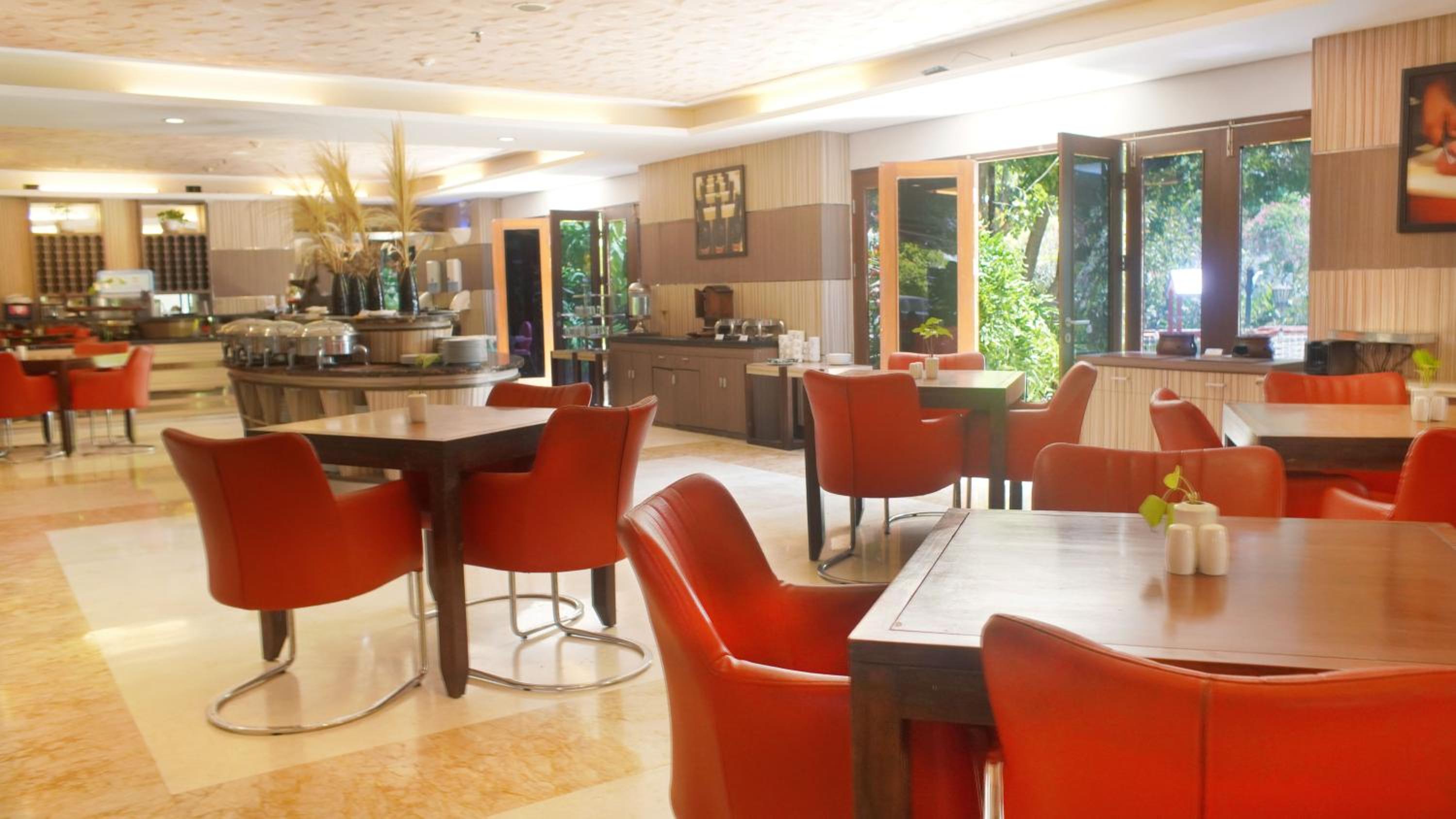 Lorin Dwangsa Solo Hotel 33/54