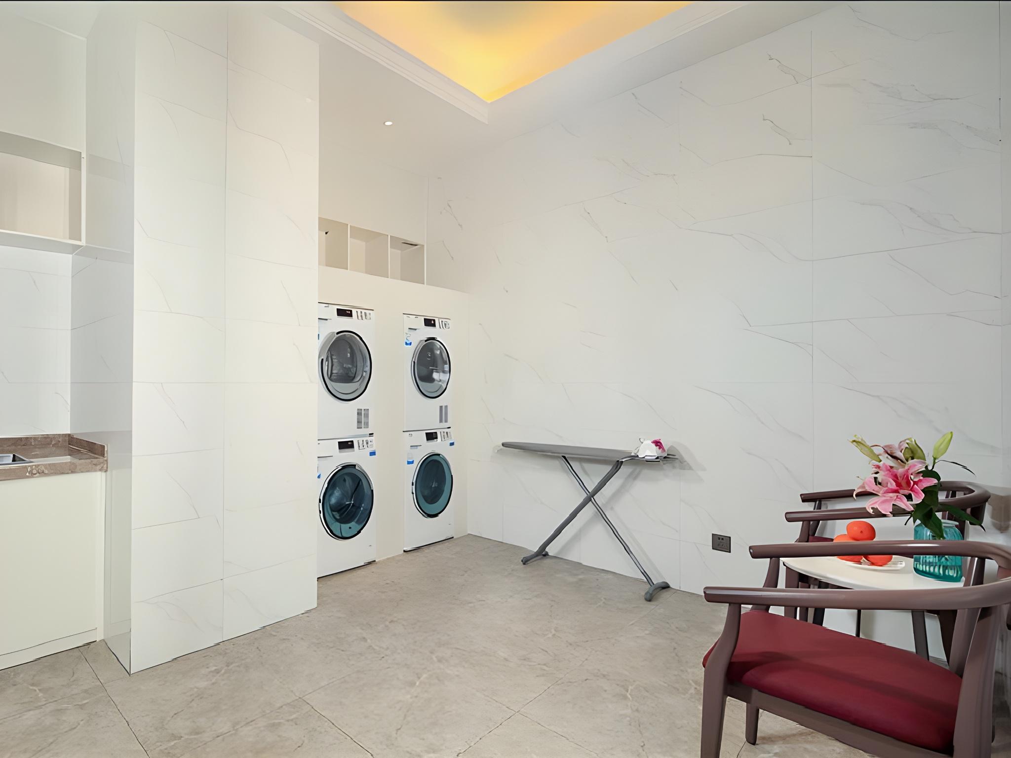 Vienna International Hotel (Chengdu Longquan Automobile City Aviation Academy Branch) 10/45