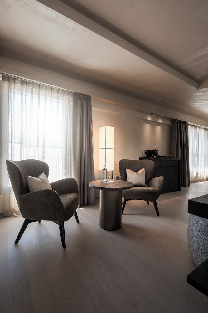 Eisenhut Boutique Hotel 32/50