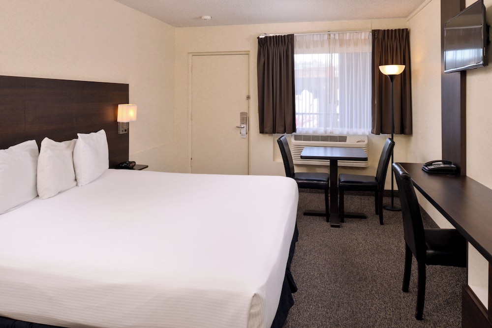 STANDARD, KING BED