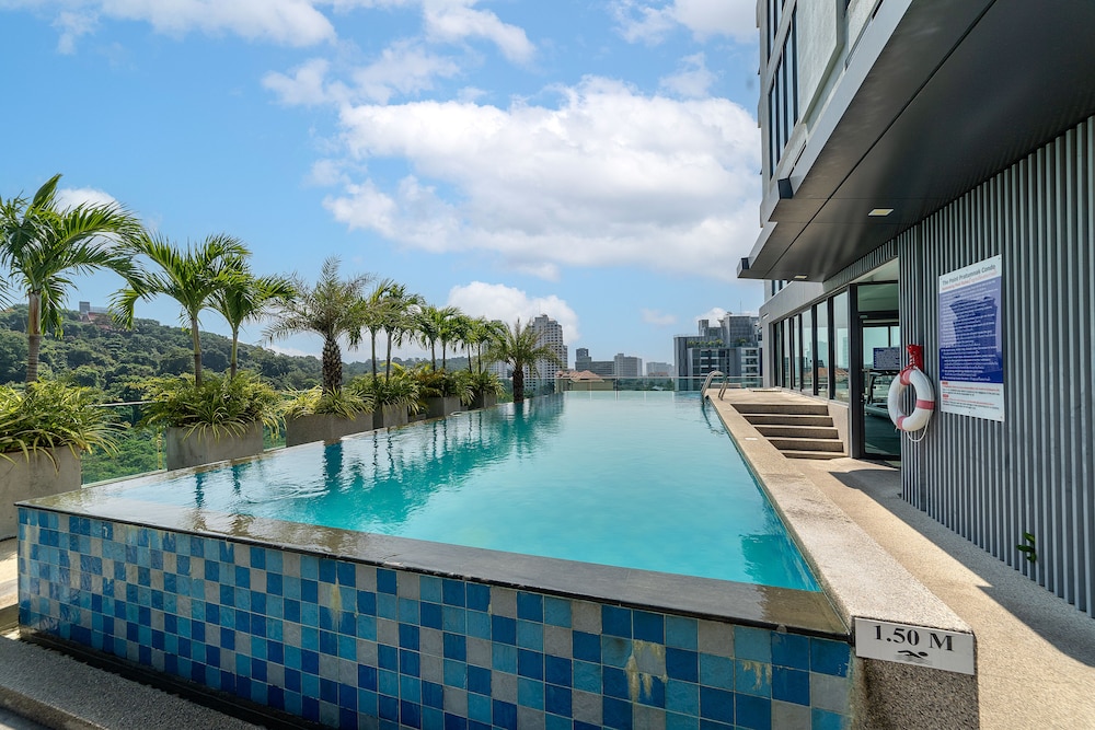 The Point Pratumnak by PSR ASIA 42/50