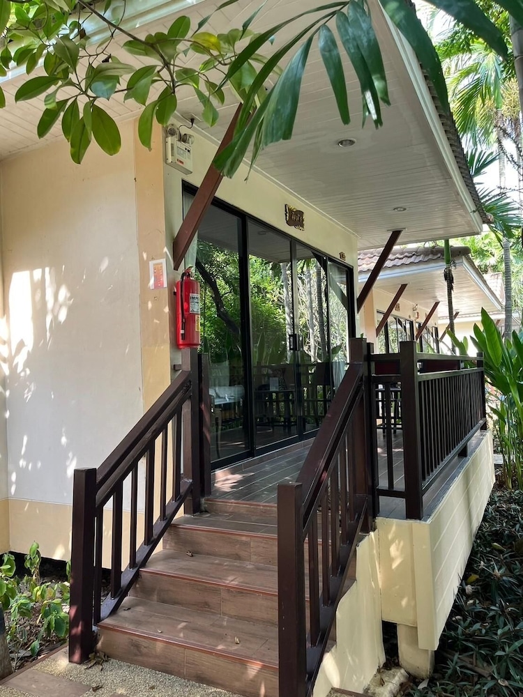 Chawalun Resort 5/50
