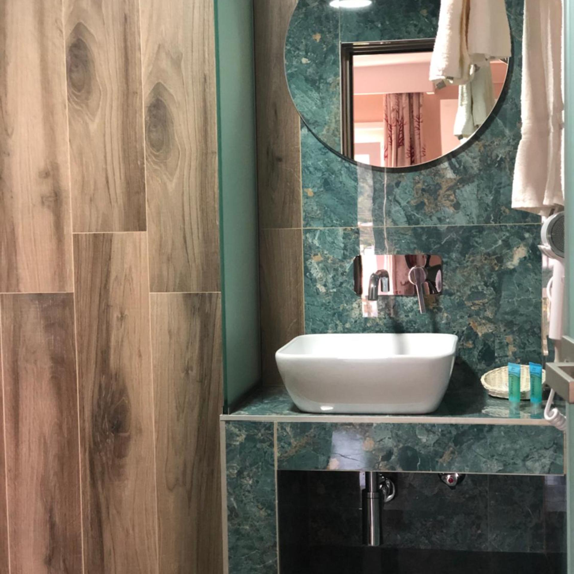Athanasia Rooms 36/39