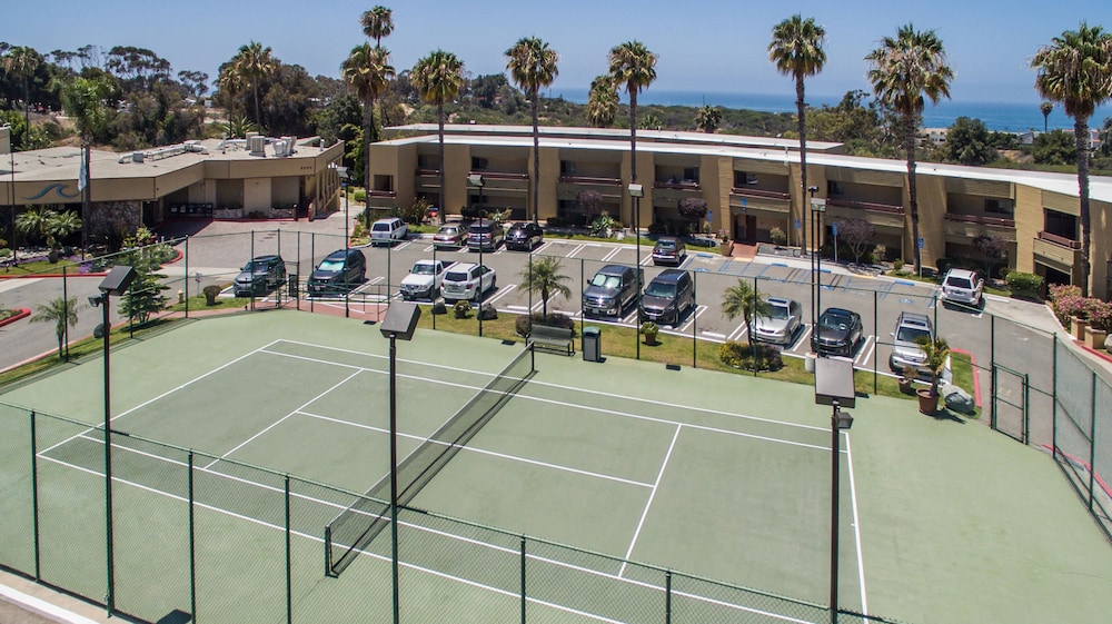 San Clemente Inn 52/100