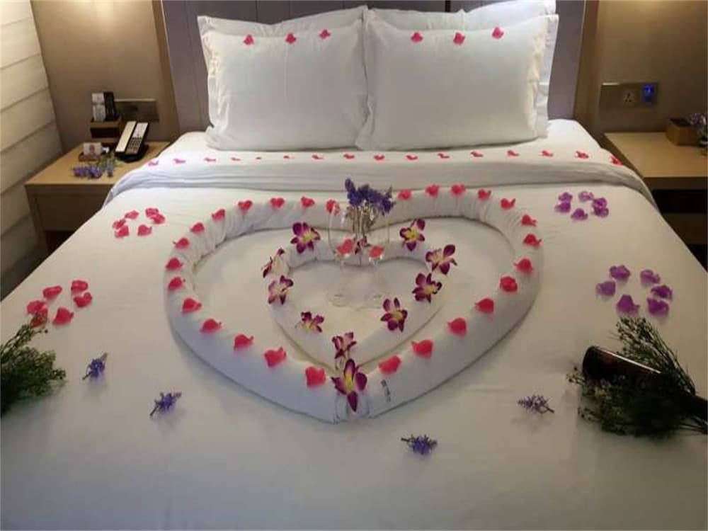 Lavande Hotel (Guangzhou Tianhe Park Yuancun Metro Station) 37/38