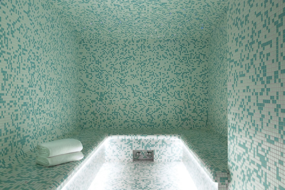 Heliopic Hotel Spa 46/72