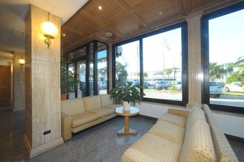 Hotel L'Aquila 13/19
