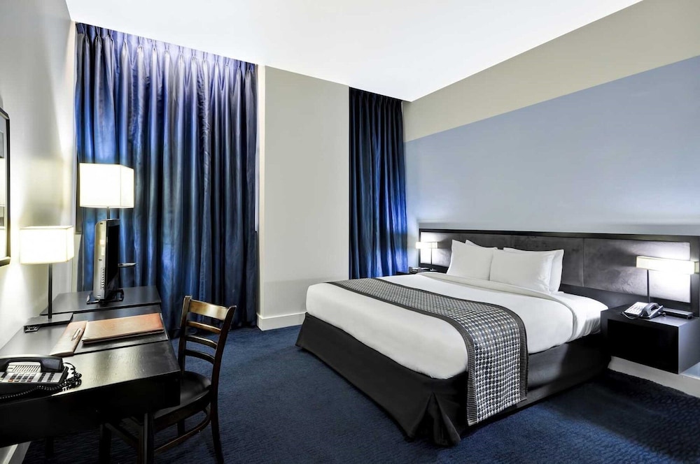 The Chemists Club Hotel 11/21