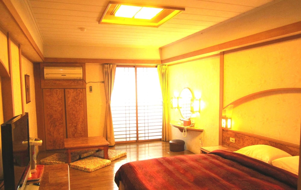 Sin Fu Business Hotel 10/37