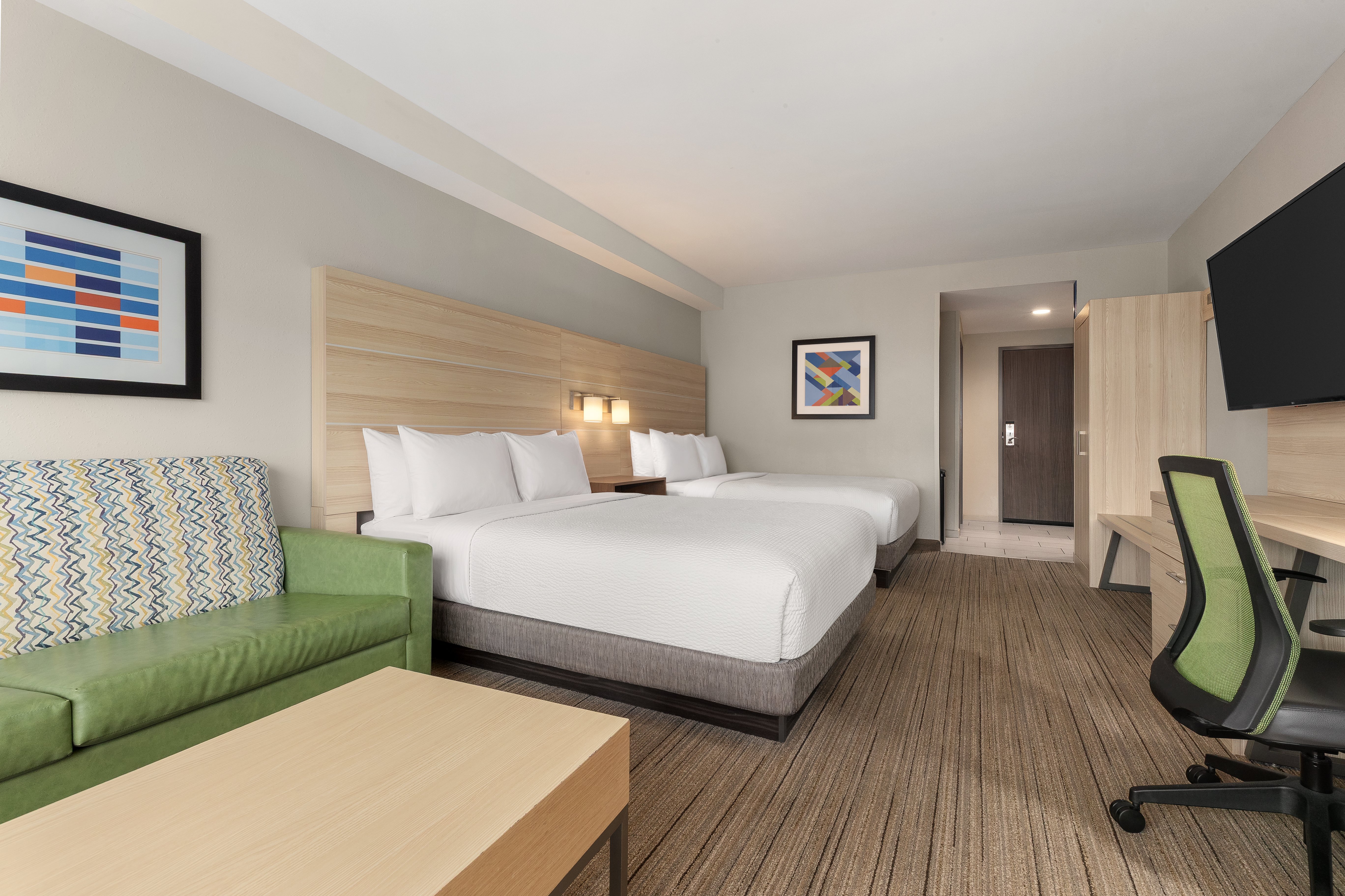 Holiday Inn Express Suites Staunton 26/75