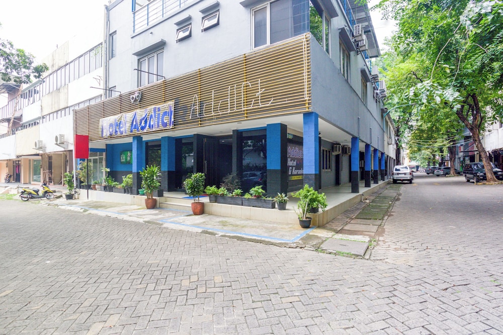 Hotel O Bekasi Near Mall Lippo Cikarang Formerly Hotel Addictk 27/29