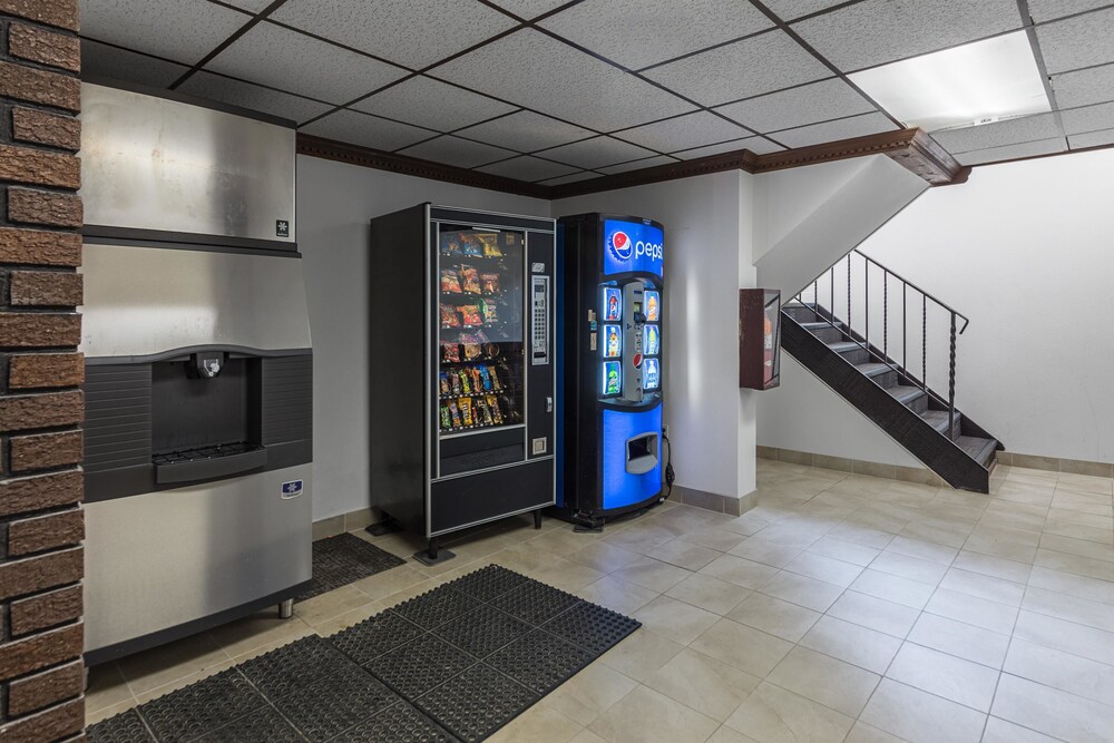 Motel6 Warminster, PA 12/48