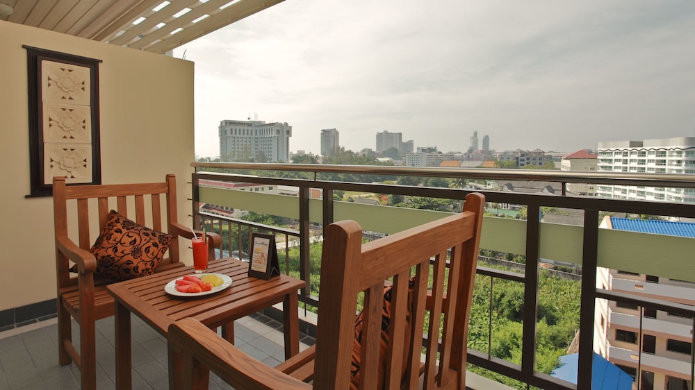 Pattaya Loft Hotel 50/55