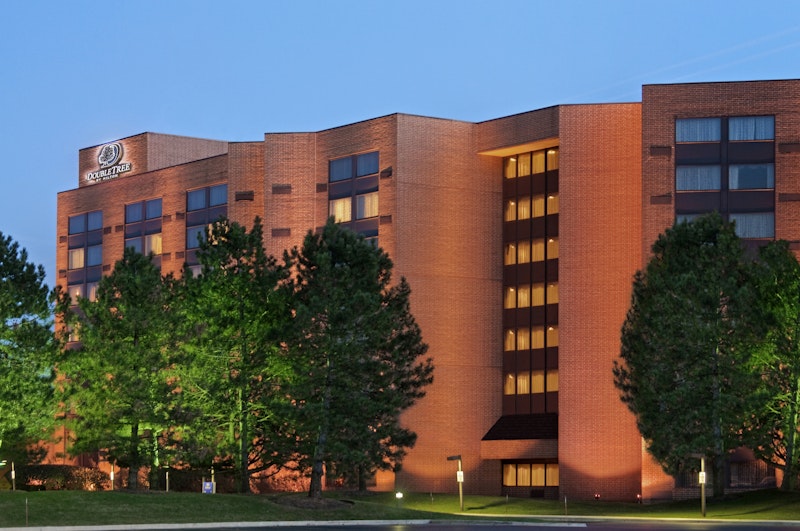 DoubleTree by Hilton Lisle Naperville 2/54