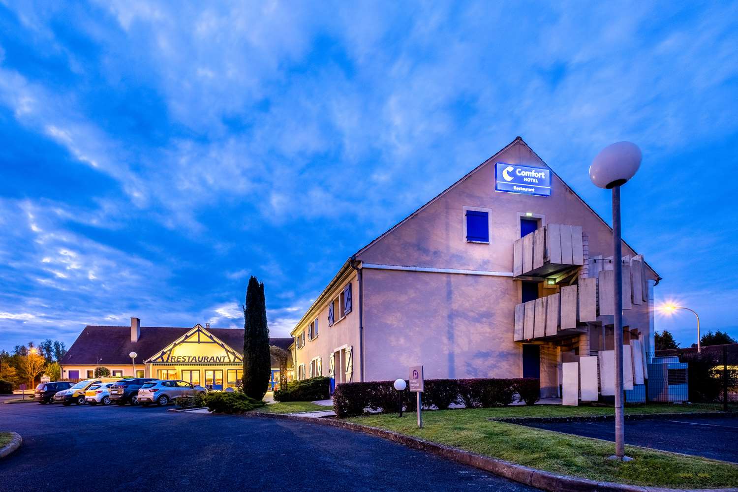 Comfort Hotel Etampes 3/27