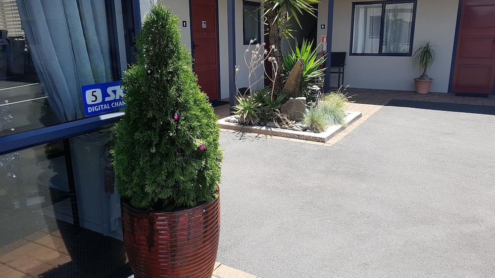 Palm Court Motel 31/40