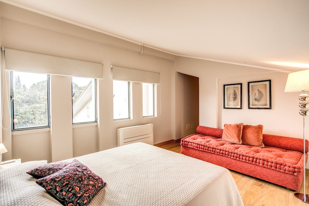 La Gaura Guest House 10/47