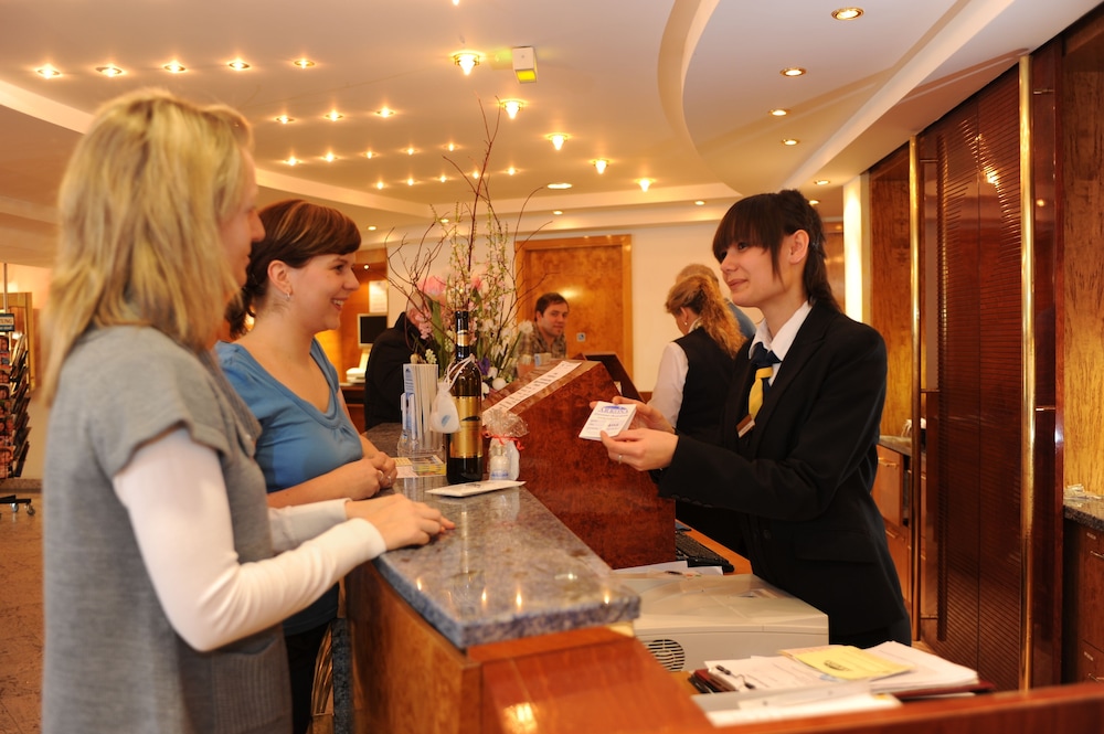 Arkona Strandhotel 3/50
